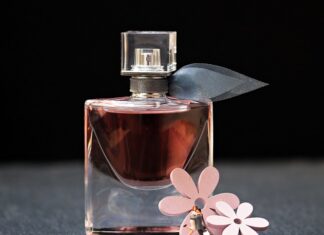 Czy można mieszać zapachy perfum?