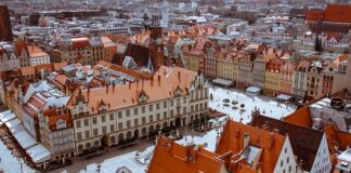 Czy zabudowa grzejnika zabiera ciepło?